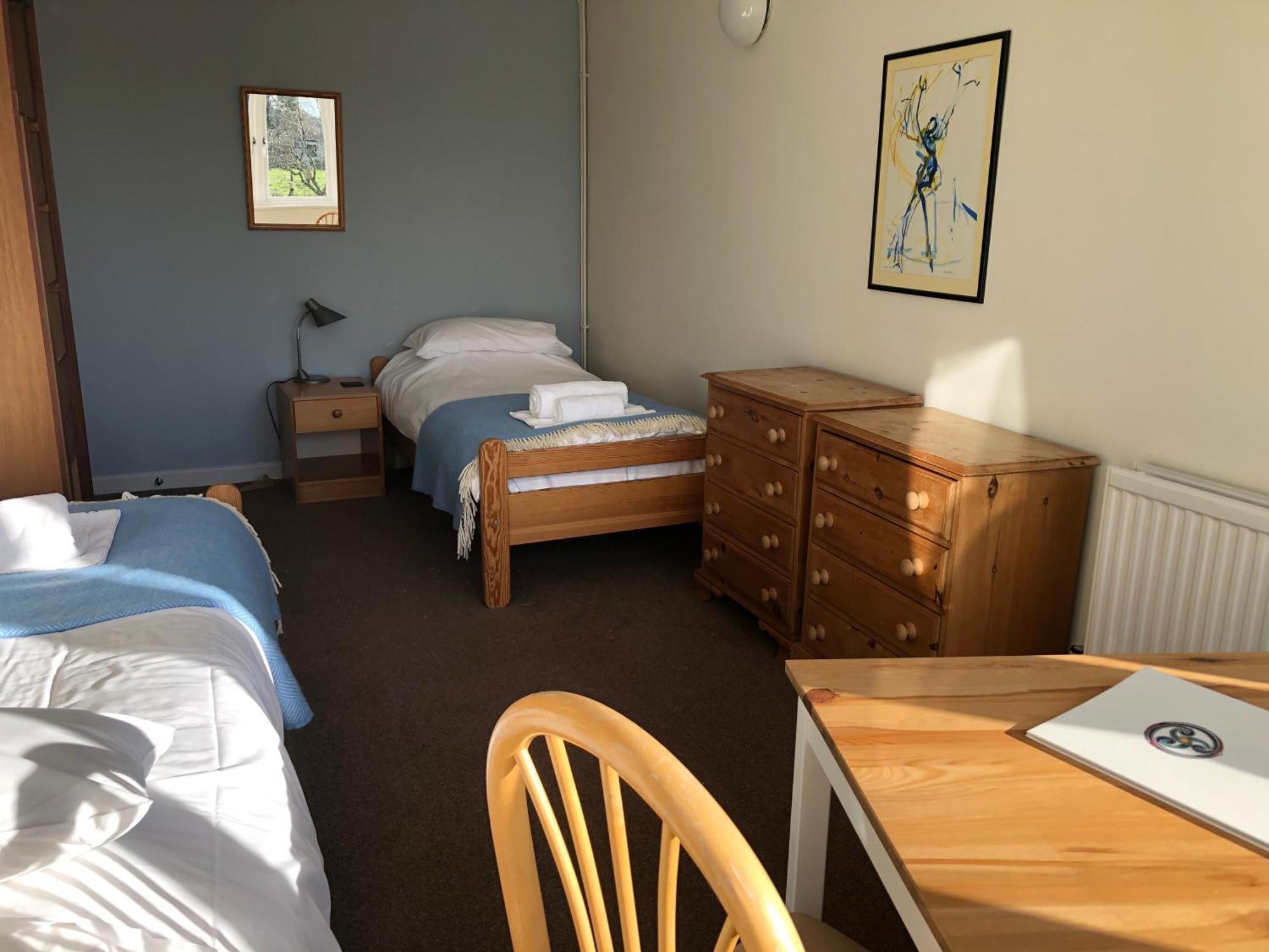 Trigonos - Quiet, Peaceful, Vegetarian And Retreat Centre Nantlle