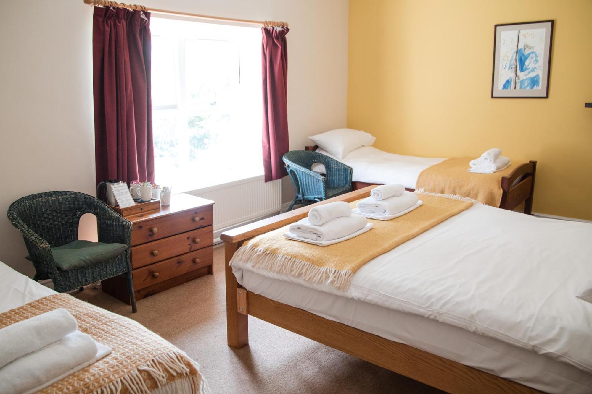 Trigonos - Quiet, Peaceful, Vegetarian And Retreat Centre *