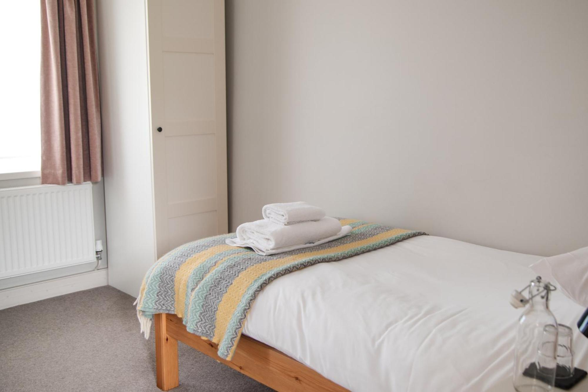 Trigonos - Quiet, Peaceful, Vegetarian And Retreat Centre Bed & Breakfast