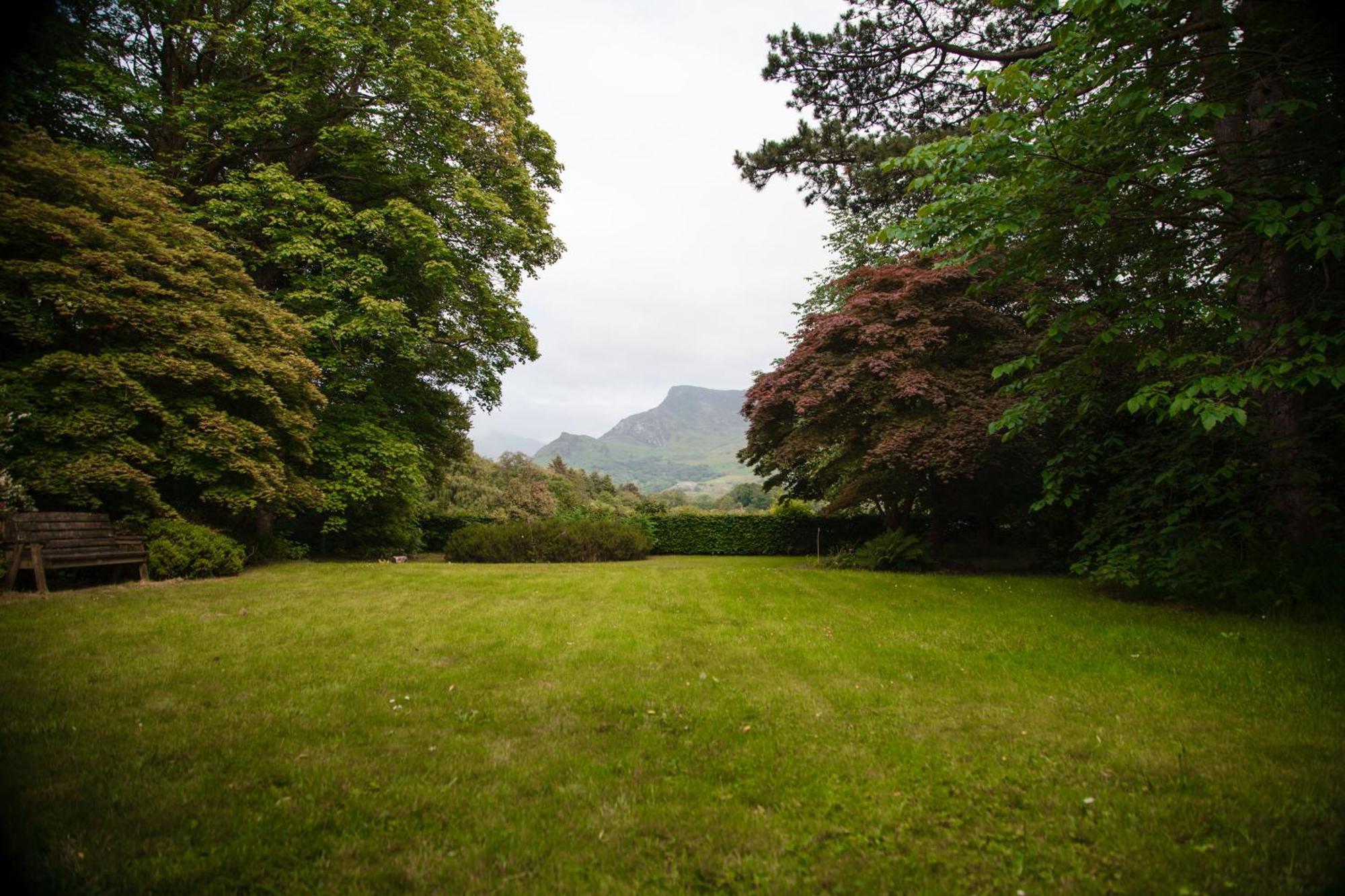 Trigonos - Quiet, Peaceful, Vegetarian And Retreat Centre Bed & Breakfast